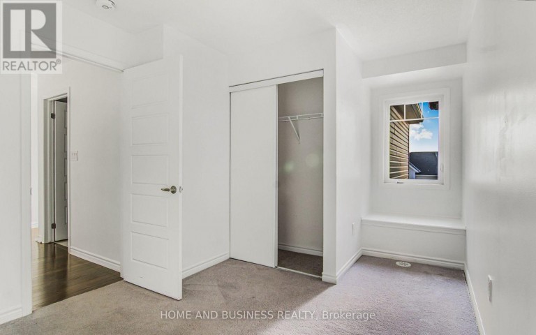1135 DUIGNAN CRESCENT, Milton (FO Ford), Ontario, L9E1C3