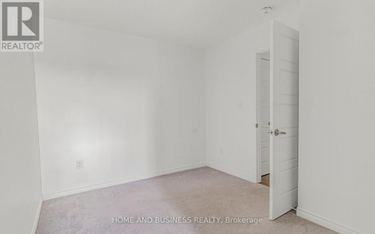 1135 DUIGNAN CRESCENT, Milton (FO Ford), Ontario, L9E1C3