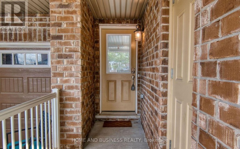 1135 DUIGNAN CRESCENT, Milton (FO Ford), Ontario, L9E1C3