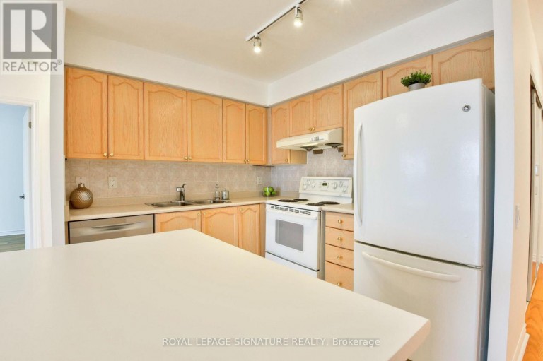 705 - 8 MONDEO DRIVE, Toronto (Dorset Park), Ontario, M1P5C7