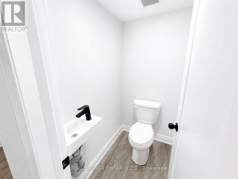 1127 MAIN STREET E Hamilton (Crown Point) Ontario photo 14