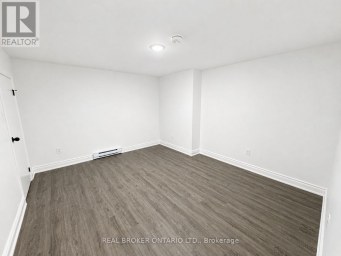 1127 MAIN STREET E Hamilton (Crown Point) Ontario photo 19