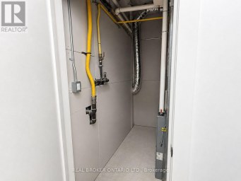 1127 MAIN STREET E Hamilton (Crown Point) Ontario photo 26