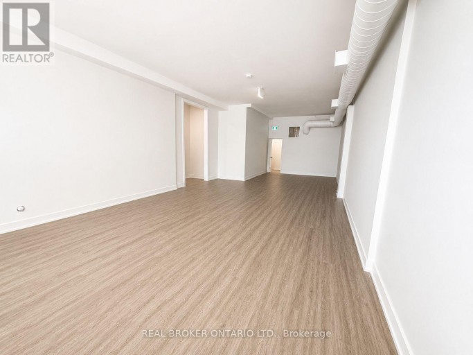1127 MAIN STREET E, Hamilton (Crown Point), Ontario, L8M1P2