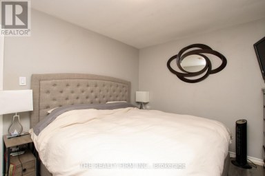 82 LANGTON ROAD London East (East D) Ontario photo 15