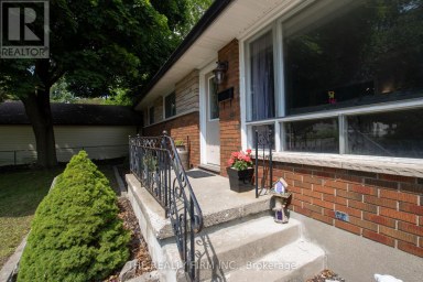 82 LANGTON ROAD London East (East D) Ontario photo 3
