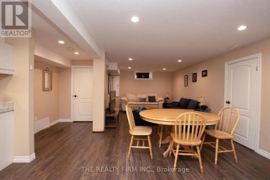 82 LANGTON ROAD London East (East D) Ontario photo 34