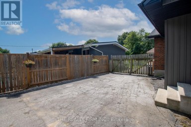 82 LANGTON ROAD London East (East D) Ontario photo 39