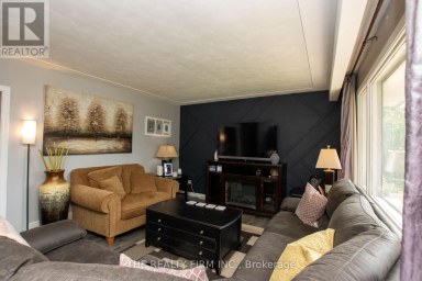 82 LANGTON ROAD London East (East D) Ontario photo 8