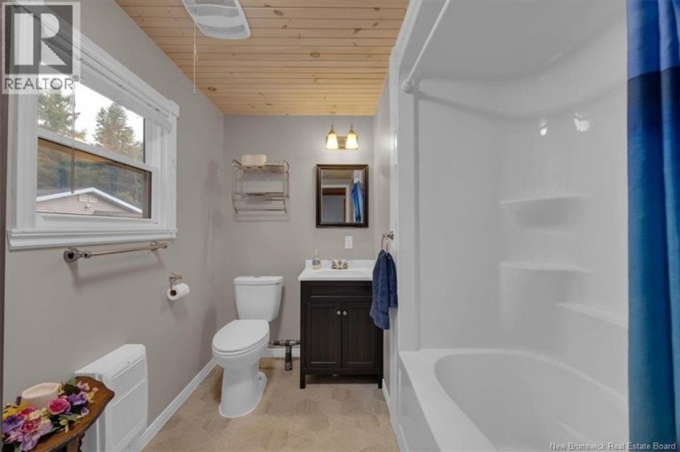 9 Norman Road, Crafts Cove, New Brunswick, E5T1K7
