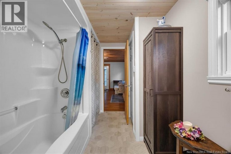 9 Norman Road, Crafts Cove, New Brunswick, E5T1K7