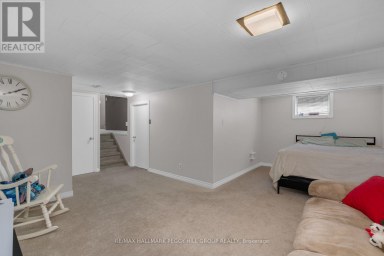 423 MARY STREET Orillia Ontario photo 14