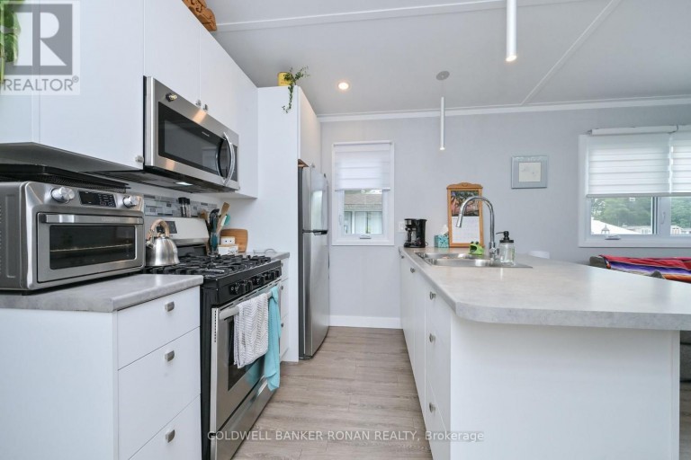 4 - 285 CRYDERMAN SIDE ROAD, Georgina (Baldwin), Ontario, L0E1R0