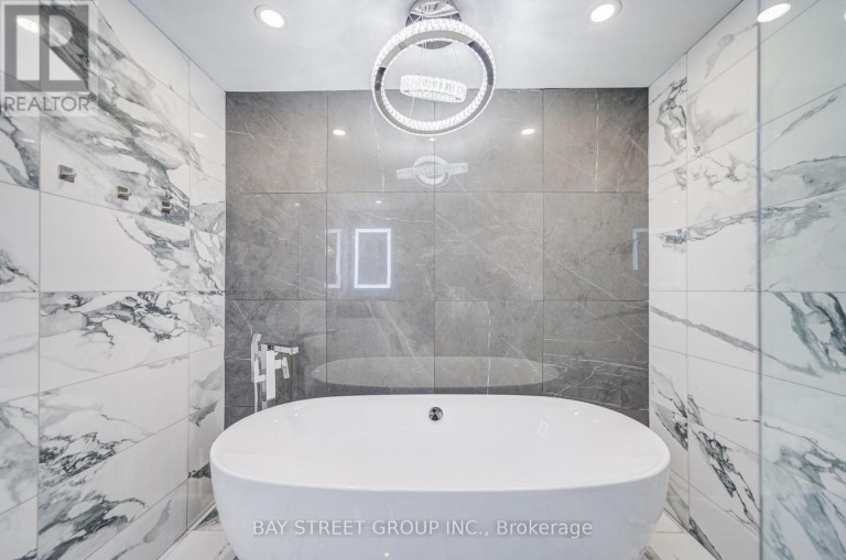 47 BECCA HALL TRAIL, Toronto (Milliken), Ontario, M1V2T7