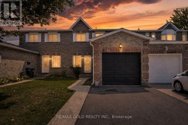 10 ELMSTEAD COURT Brampton (Fletcher's Creek South) Ontario photo 2