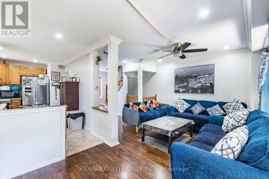 10 ELMSTEAD COURT Brampton (Fletcher's Creek South) Ontario photo 7