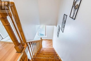 10 ELMSTEAD COURT Brampton (Fletcher's Creek South) Ontario photo 9