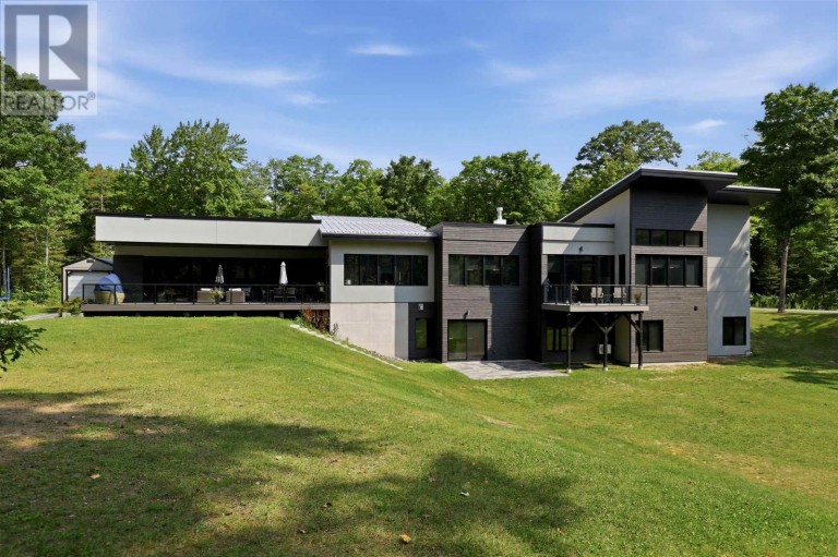 66 Wilderness Ct, Sault Ste. Marie, Ontario (id Sm262147)