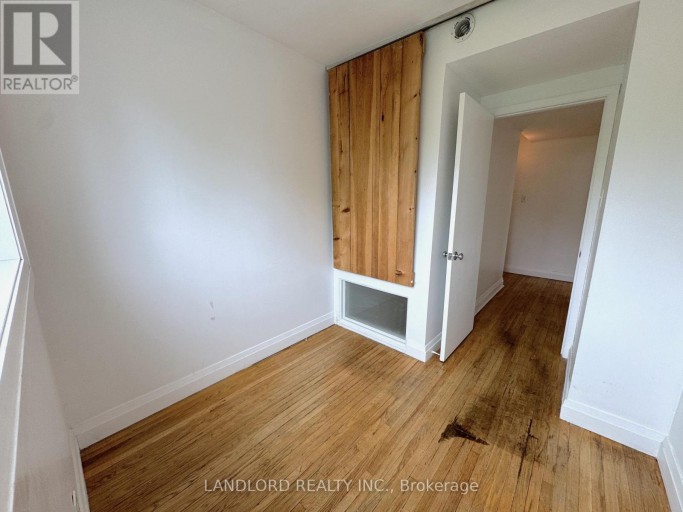 B - 1175 QUEEN STREET E, Toronto (South Riverdale), Ontario, M4M1L5