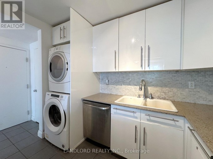 B - 1175 QUEEN STREET E, Toronto (South Riverdale), Ontario, M4M1L5