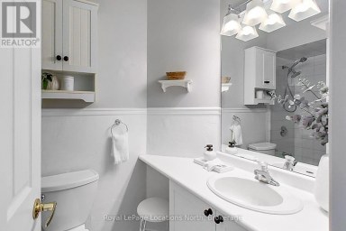 25 GREEN BRIAR DRIVE Collingwood Ontario photo 17