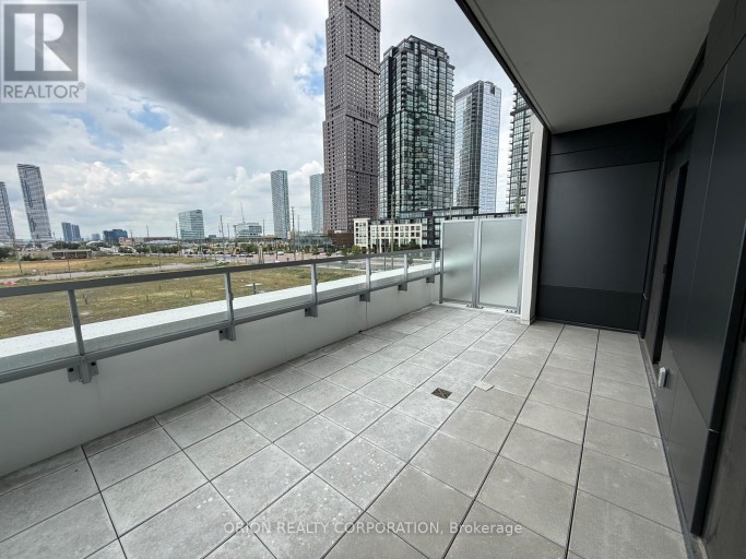 305 - 21 MEADOWDALE ROAD, Vaughan (Vaughan Corporate Centre), Ontario, L4K0H6