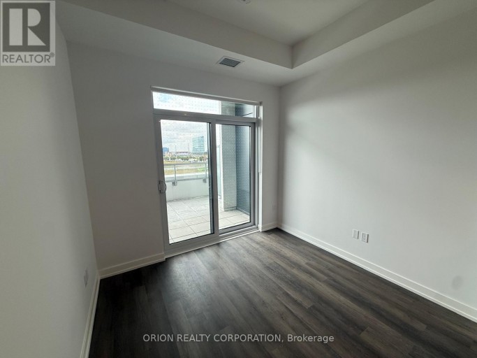 305 - 21 MEADOWDALE ROAD, Vaughan (Vaughan Corporate Centre), Ontario, L4K0H6