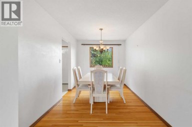 6008 DALGETTY Drive NW Calgary Alberta photo 13