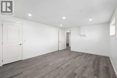 6008 DALGETTY Drive NW Calgary Alberta photo 24
