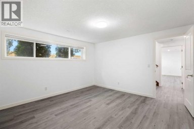 6008 DALGETTY Drive NW Calgary Alberta photo 26