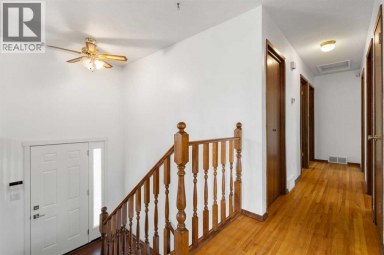 6008 DALGETTY Drive NW Calgary Alberta photo 4