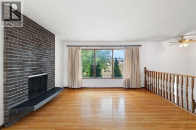 6008 DALGETTY Drive NW Calgary Alberta photo 5