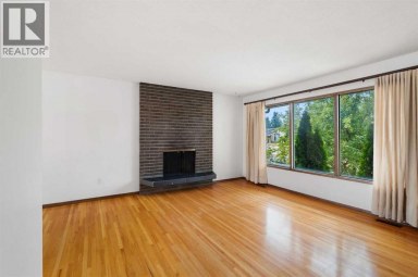 6008 DALGETTY Drive NW Calgary Alberta photo 8