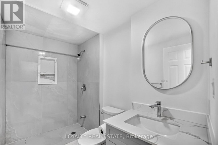 5 SOUTHAM STREET, Ajax (Central East), Ontario, L1Z1R6