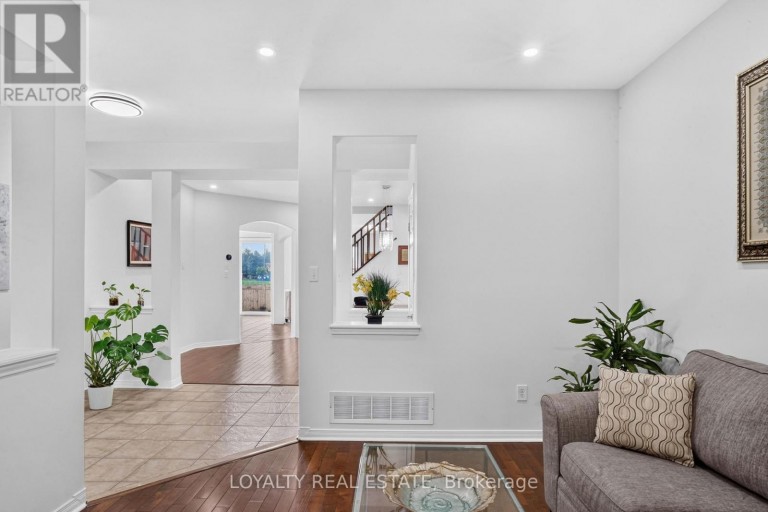 5 SOUTHAM STREET, Ajax (Central East), Ontario, L1Z1R6