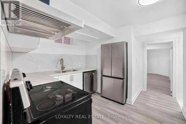 5 SOUTHAM STREET, Ajax (Central East), Ontario, L1Z1R6