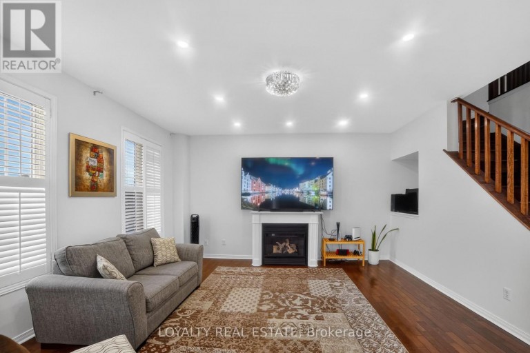 5 SOUTHAM STREET, Ajax (Central East), Ontario, L1Z1R6