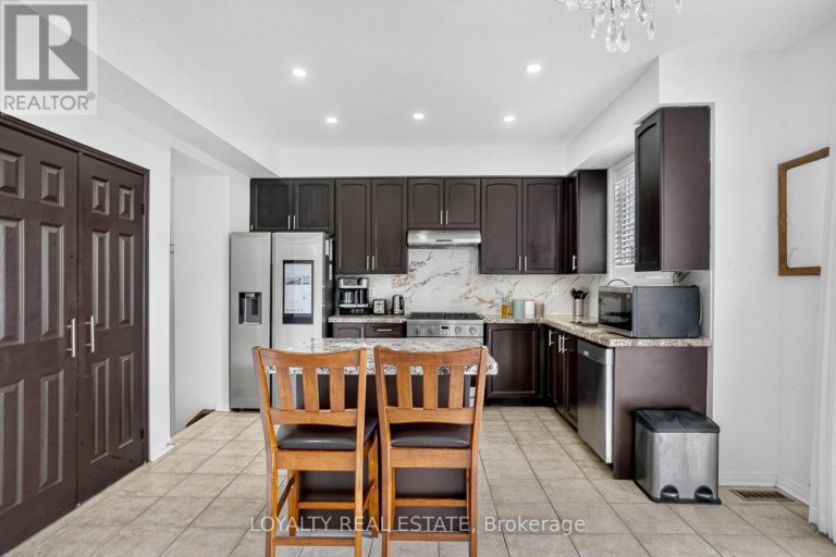 5 SOUTHAM STREET, Ajax (Central East), Ontario, L1Z1R6