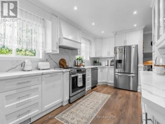 2 GRENADINE COURT Toronto (Humber Summit) Ontario photo 10