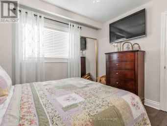 2 GRENADINE COURT Toronto (Humber Summit) Ontario photo 20