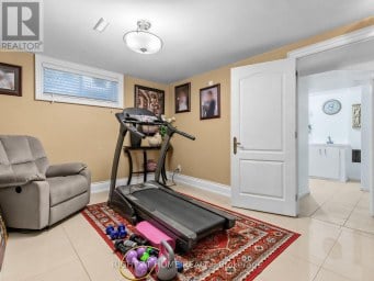 2 GRENADINE COURT Toronto (Humber Summit) Ontario photo 30