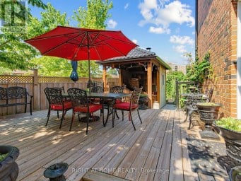 2 GRENADINE COURT Toronto (Humber Summit) Ontario photo 32