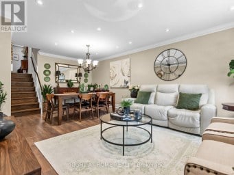 2 GRENADINE COURT Toronto (Humber Summit) Ontario photo 5