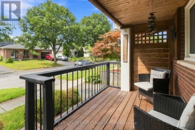 14 ALAYNE CRESCENT London South (South X) Ontario photo 3