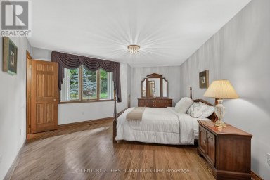 27 STIRRUP COURT London North (North J) Ontario photo 14