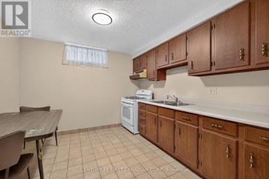 27 STIRRUP COURT London North (North J) Ontario photo 30