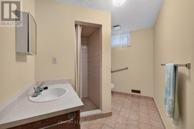 27 STIRRUP COURT London North (North J) Ontario photo 32