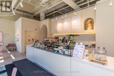862 DUNDAS STREET W Toronto (Trinity-Bellwoods) Ontario photo 2
