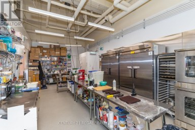 862 DUNDAS STREET W Toronto (Trinity-Bellwoods) Ontario photo 21