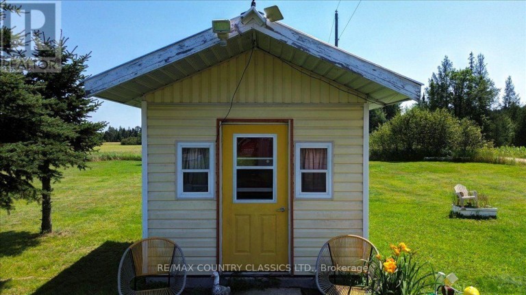 41 AIDE ROAD, Addington Highlands (Addington Highlands), Ontario, K0L2M0